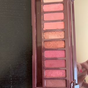 Urban Decay Makeup - Urban Decay Naked Cherry Palette Urban Decay Makeup - Urban Decay Naked Cherry Palette